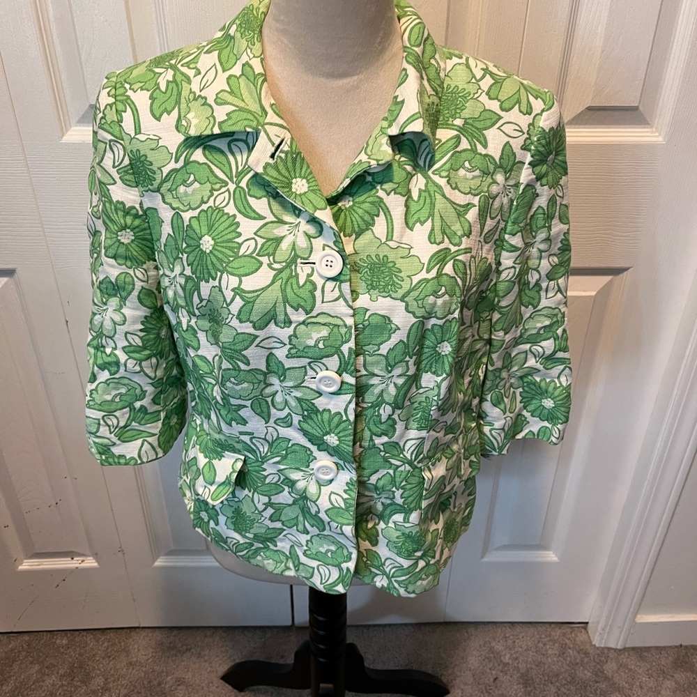 Ann Taylor Loft size 12 Linen Blend Green Floral Button-Up Jacket
